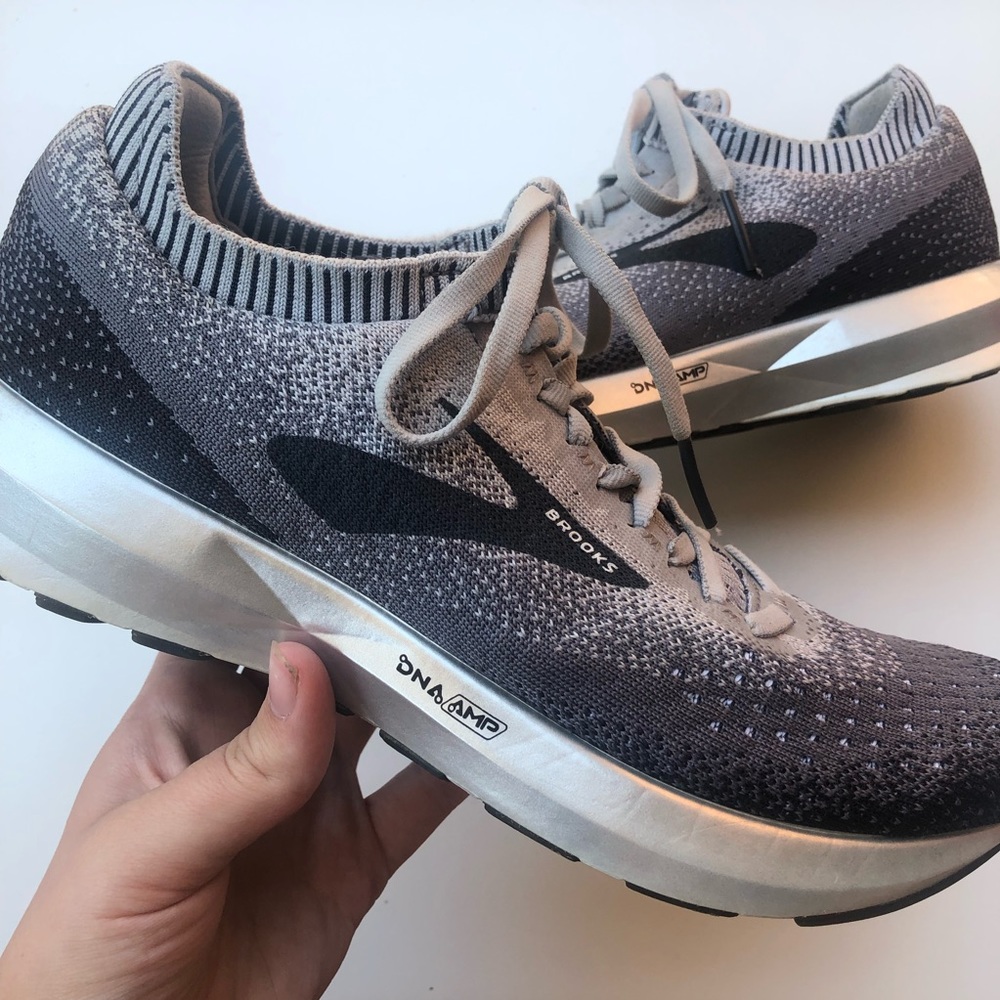 Brooks Levitate 2 Women’s 8 1/2